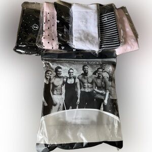 Pack of Assorted Women's Sports Compression Socks - Black, Pink, White, Striped